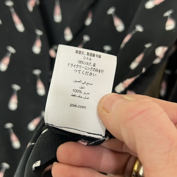 Joie NWT Pink Champagne Print Silk Blouse Size Small - Picture 12 of 13